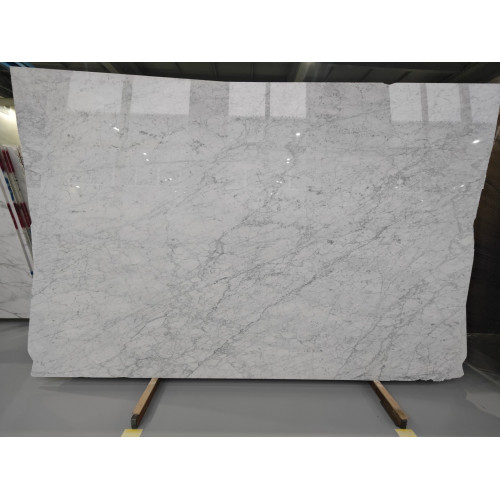 Слэб из Мрамора "BIANCO CARRARA EXTRA" полированный, толщина 2 см